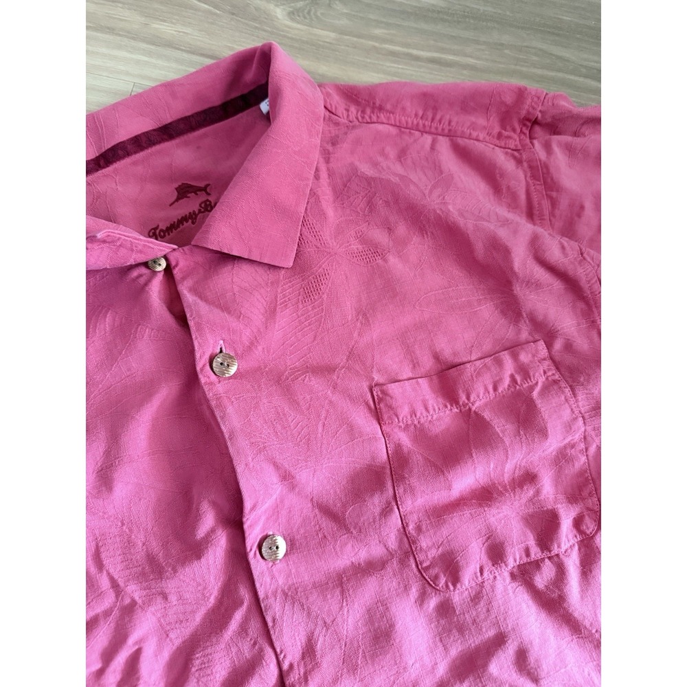 Tommy Bahama Red Pink Floral Hawaiian Shirt Wood Buttons Men's Size 2XL XXL